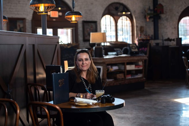 B11DE6D8-7E4F-446A-BF7F-524900D07E04